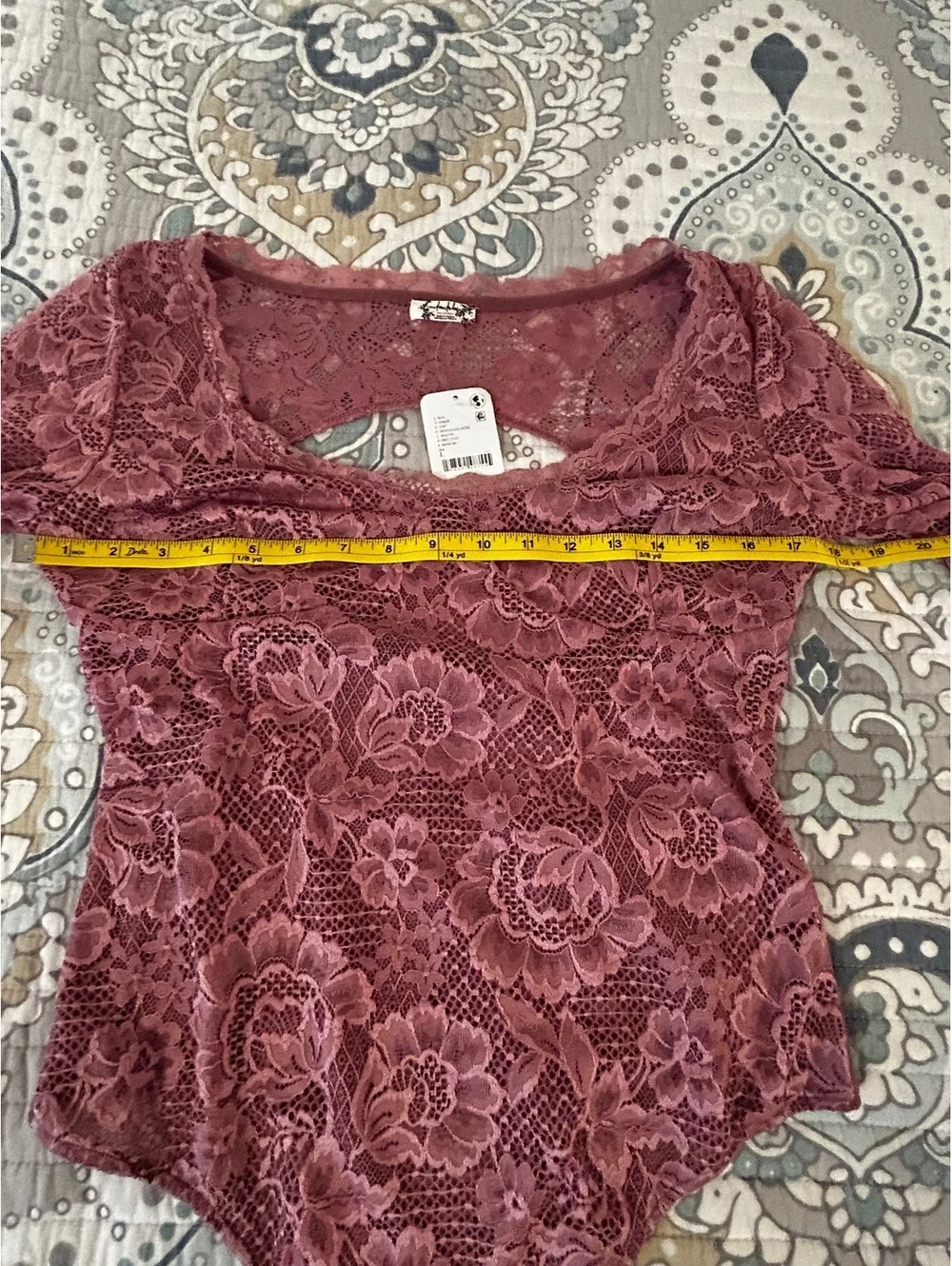 Free People Intimately Nostalgia Rose Lace Bodysuit Size L Mauve